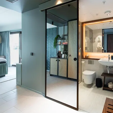 فندق Riviera 4*
