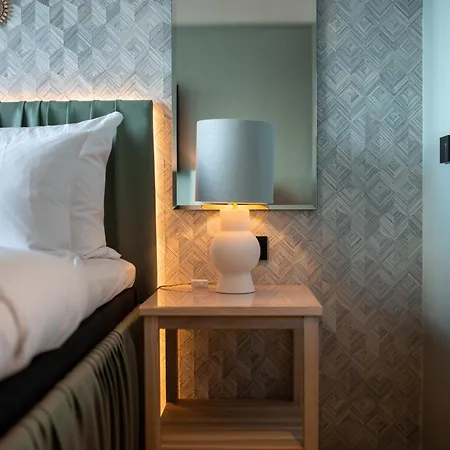 Riviera 4*