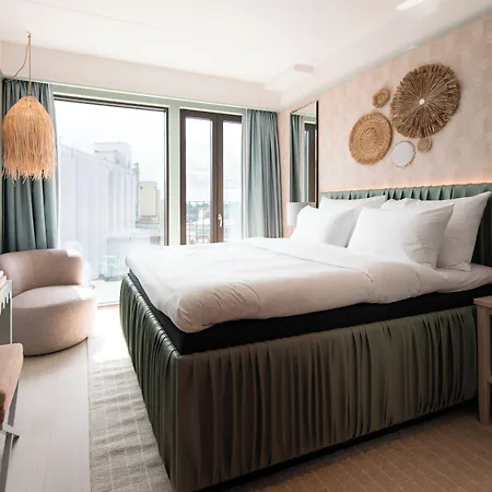 Riviera 4*
