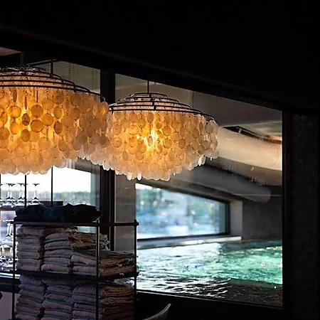 Hotel Riviera Moss