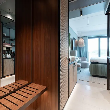 Riviera 4* Мосс