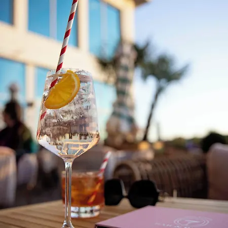Riviera 4* Moss