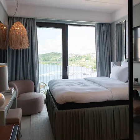 Riviera Отель 4*